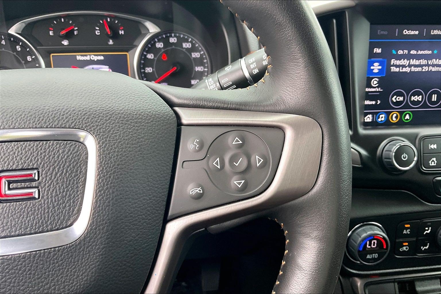 Used 2022 GMC Terrain AT4 w/ Infotainment Package II AWD/4WD image 24