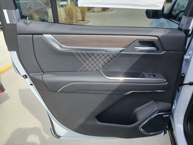 New 2026 GMC Acadia Denali w/ Super Cruise Package image 14