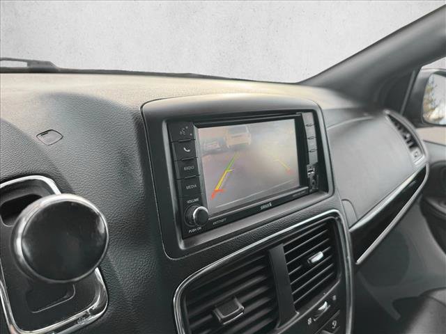 Used 2019 Dodge Grand Caravan SXT image 13