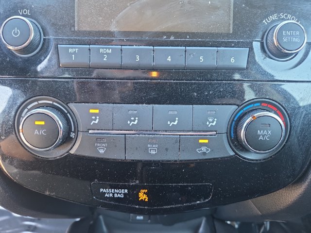 Used 2016 Nissan Rogue S w/ Appearance Package AWD/4WD image 25