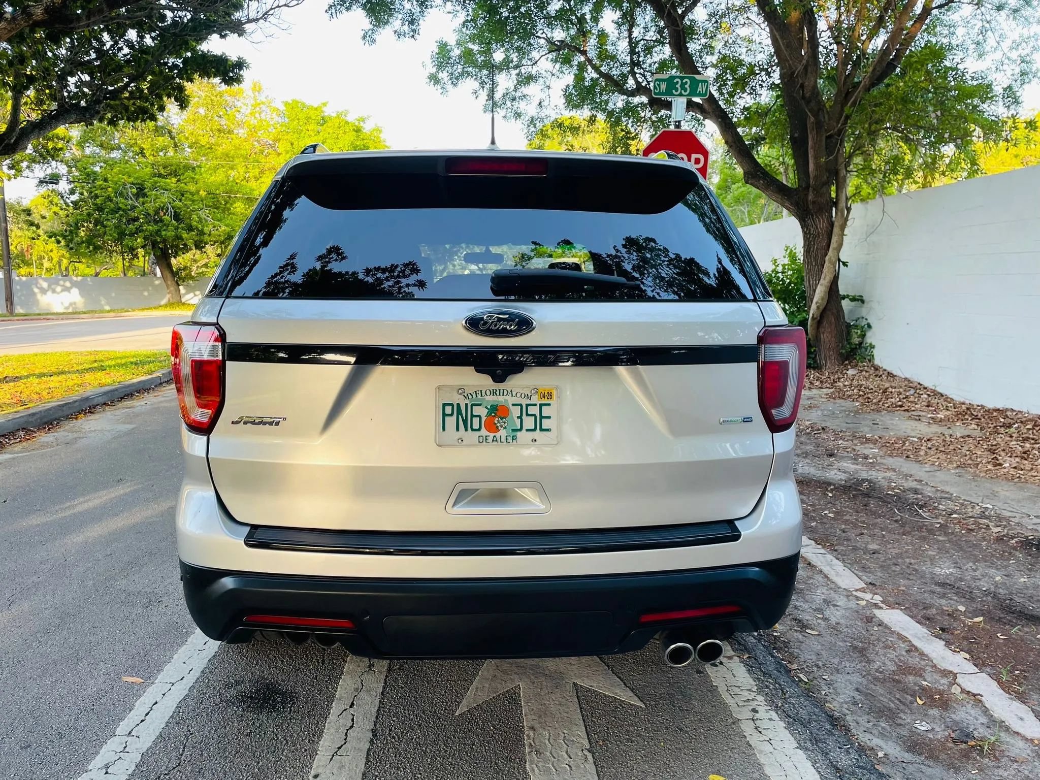 Used 2018 Ford Explorer Sport AWD/4WD image 4