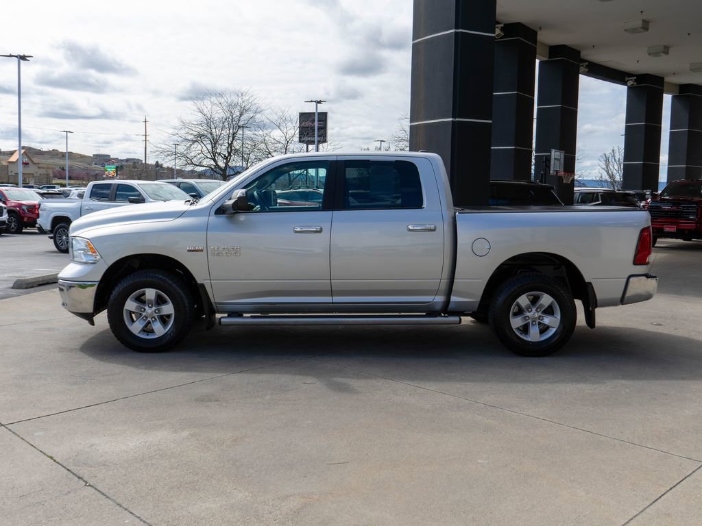 Used 2017 RAM 1500 Classic SLT AWD/4WD image 4