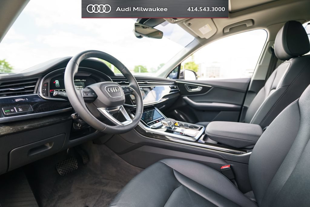 Used 2023 Audi Q7 3.0T Prestige w/ Prestige Package AWD/4WD image 4