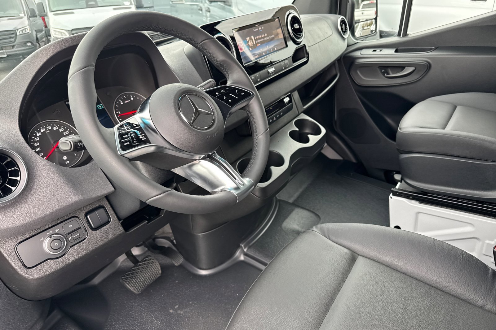New 2026 Mercedes-Benz Sprinter 2500 image 12