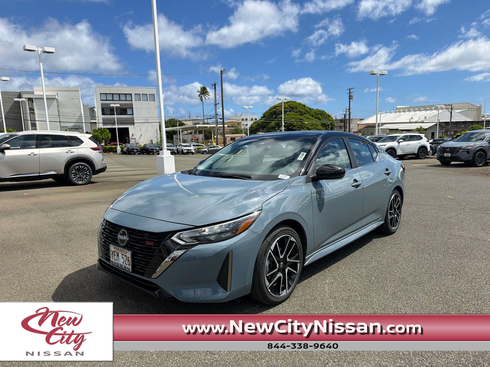 Used 2025 Nissan Sentra SR FWD image 1