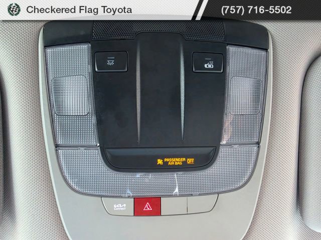 Used 2024 Kia Sorento S image 9