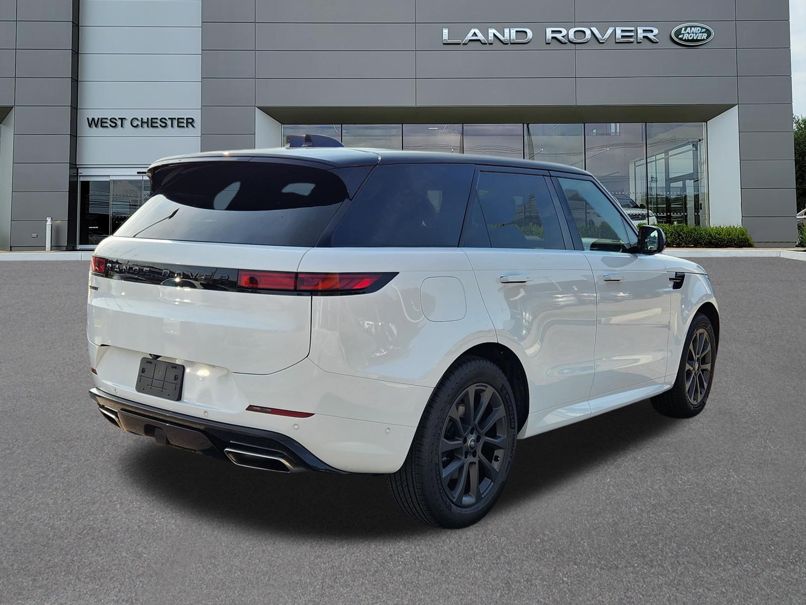 Certified 2024 Land Rover Range Rover Sport Dynamic SE AWD/4WD image 4