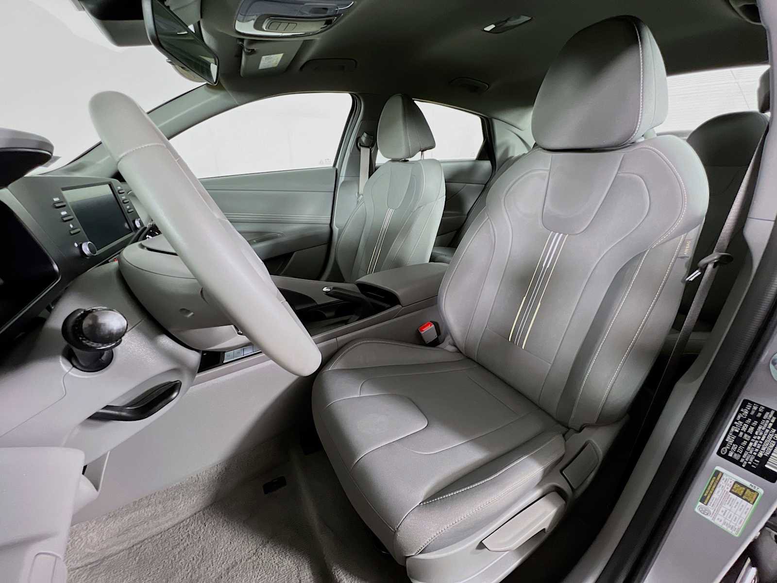 Certified 2025 Hyundai Elantra Sport image 20