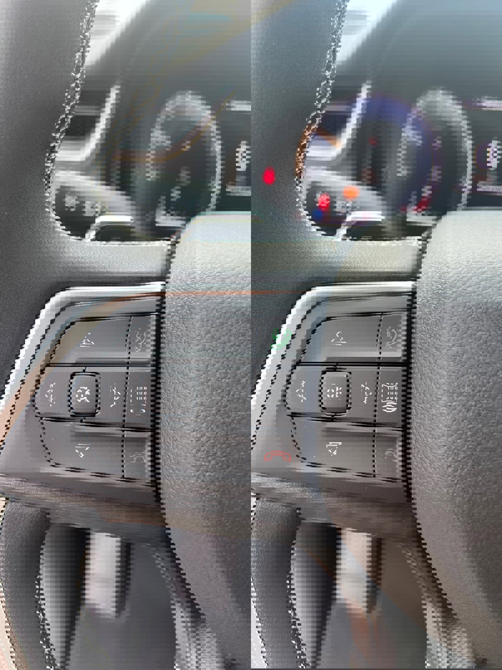 New 2025 Jeep Grand Cherokee Laredo image 15