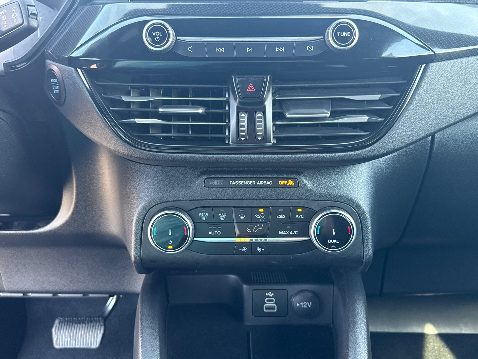 Used 2025 Ford Escape ST-Line AWD/4WD image 11
