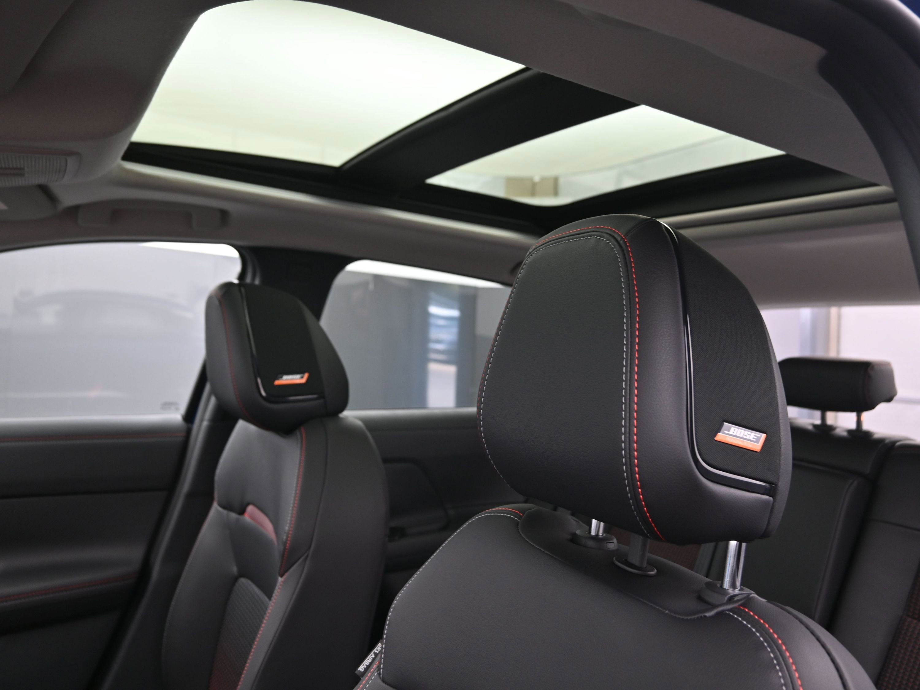 New 2026 Nissan Kicks SR w/ SR Premium Package image 18