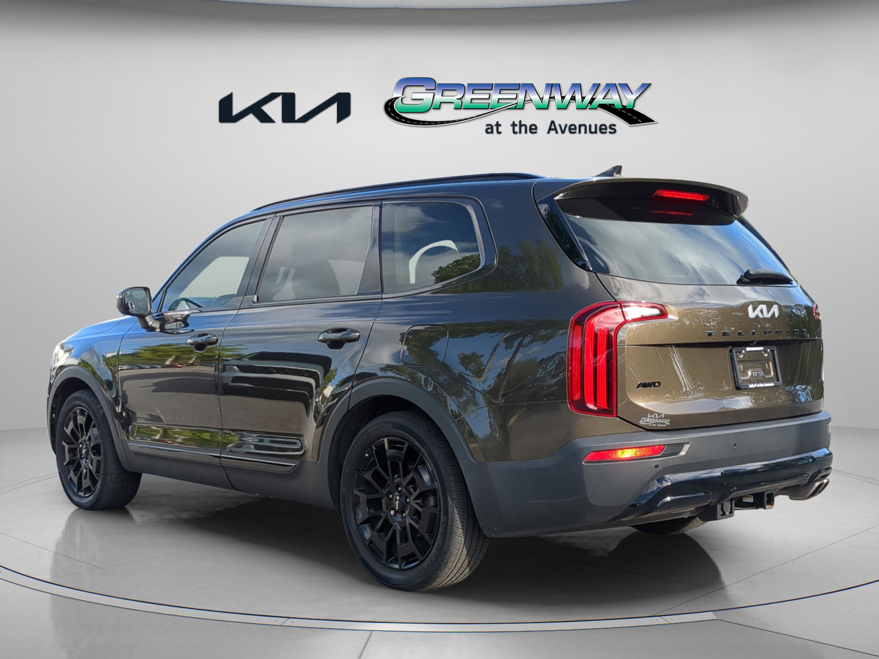 Certified 2022 Kia Telluride EX w/ EX Premium Package image 3