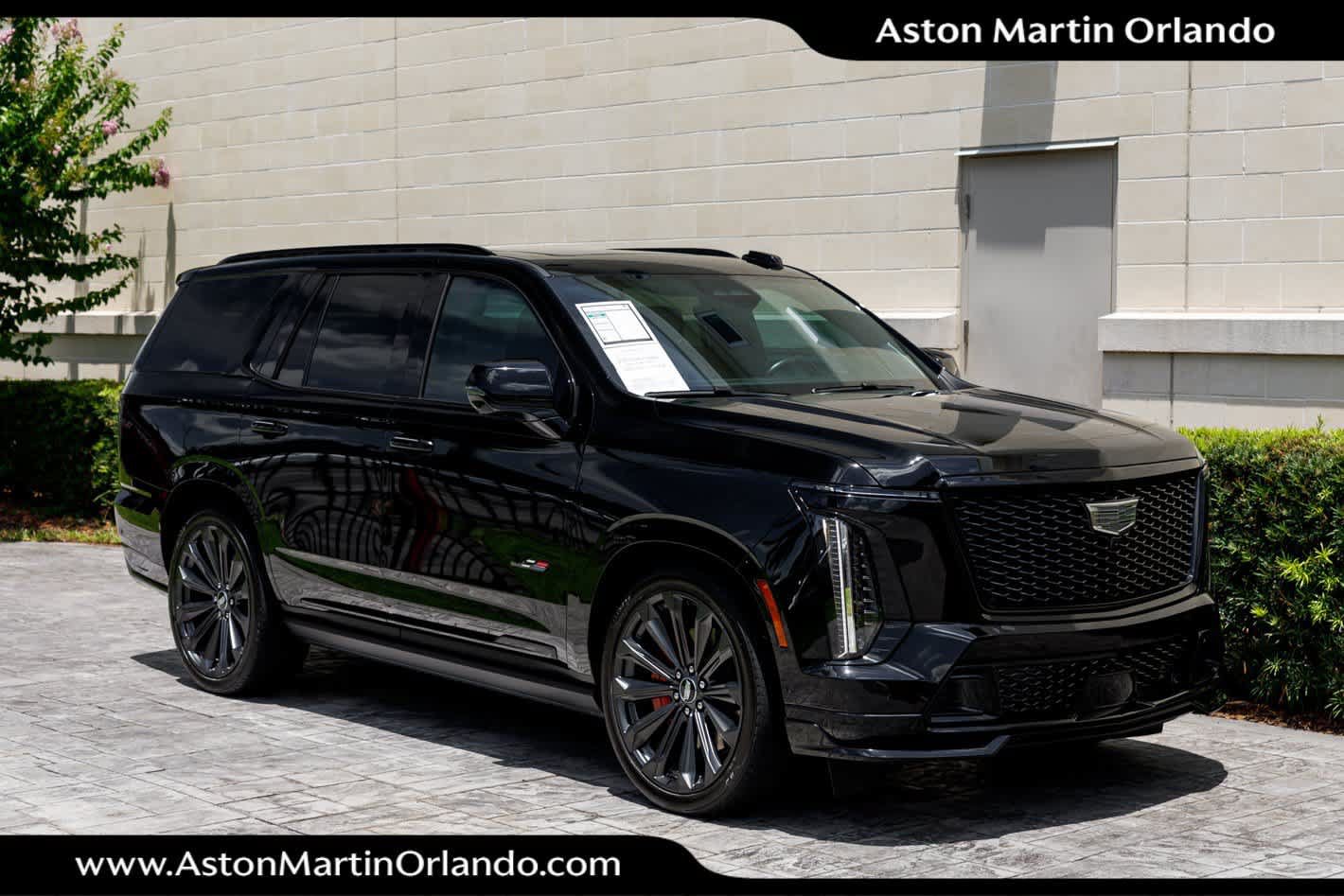Used 2025 Cadillac Escalade V AWD/4WD image 15