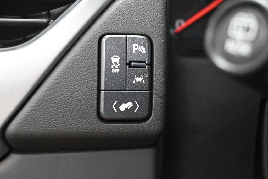 Used 2020 Chevrolet Tahoe Premier AWD/4WD image 16