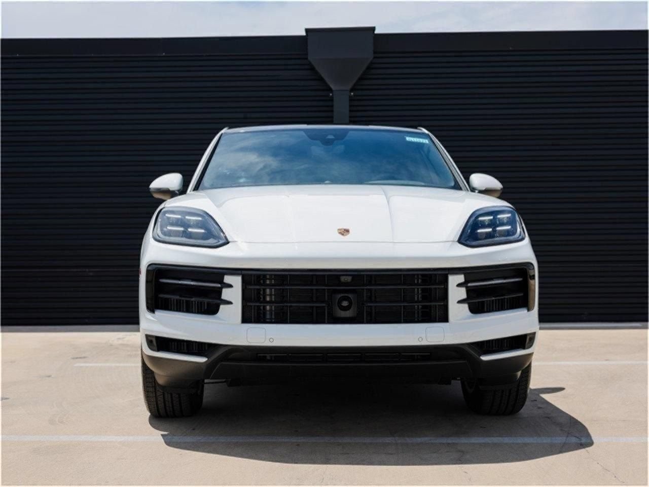 Certified 2025 Porsche Cayenne Coupe AWD/4WD image 10
