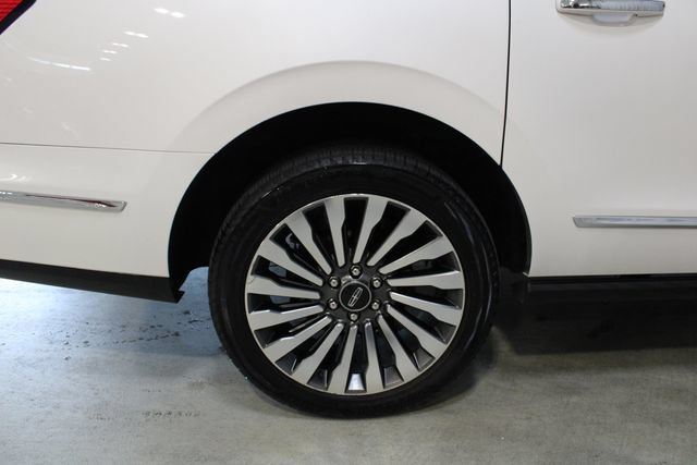 Used 2019 Lincoln Navigator L Reserve AWD/4WD image 27
