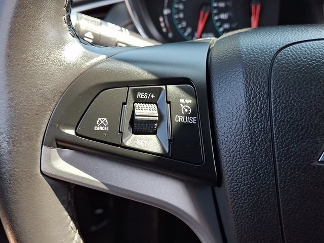 Used 2019 Chevrolet Trax LT w/ LT Convenience Package FWD image 20