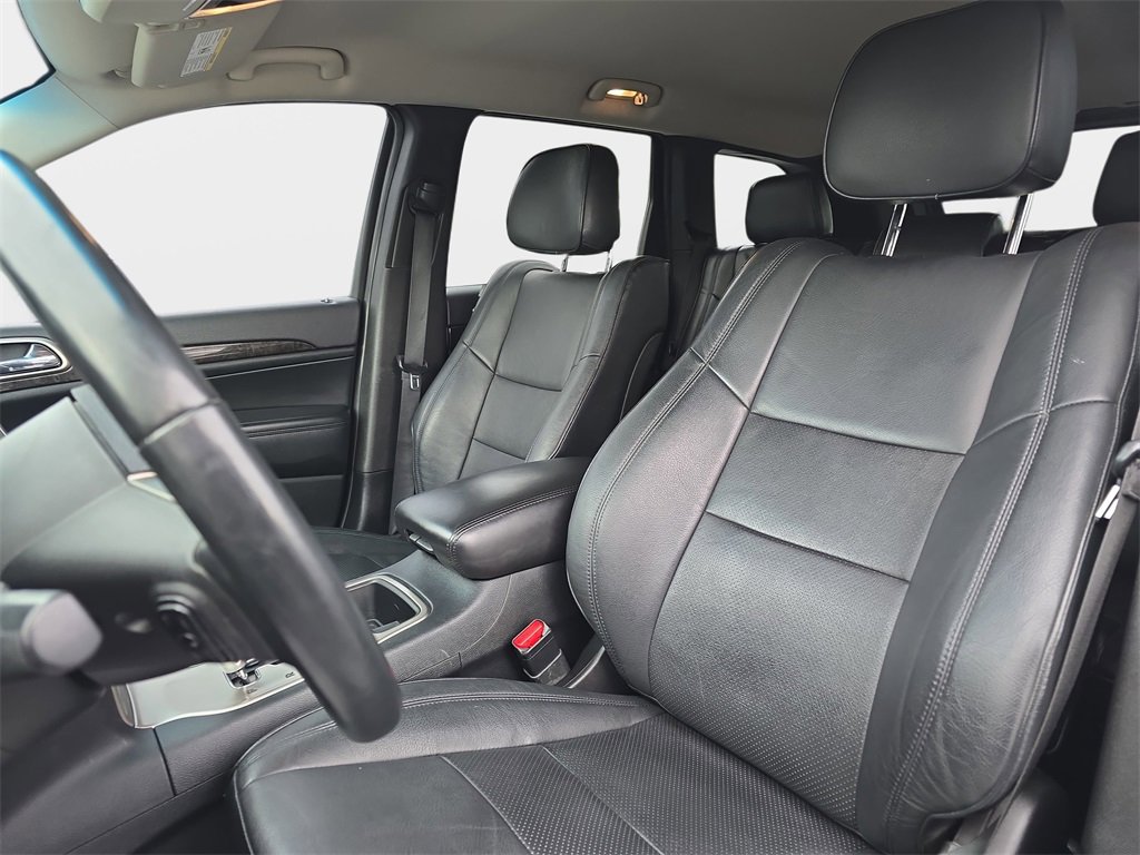 Used 2011 Jeep Grand Cherokee Laredo w/ Security & Convenience Group image 14