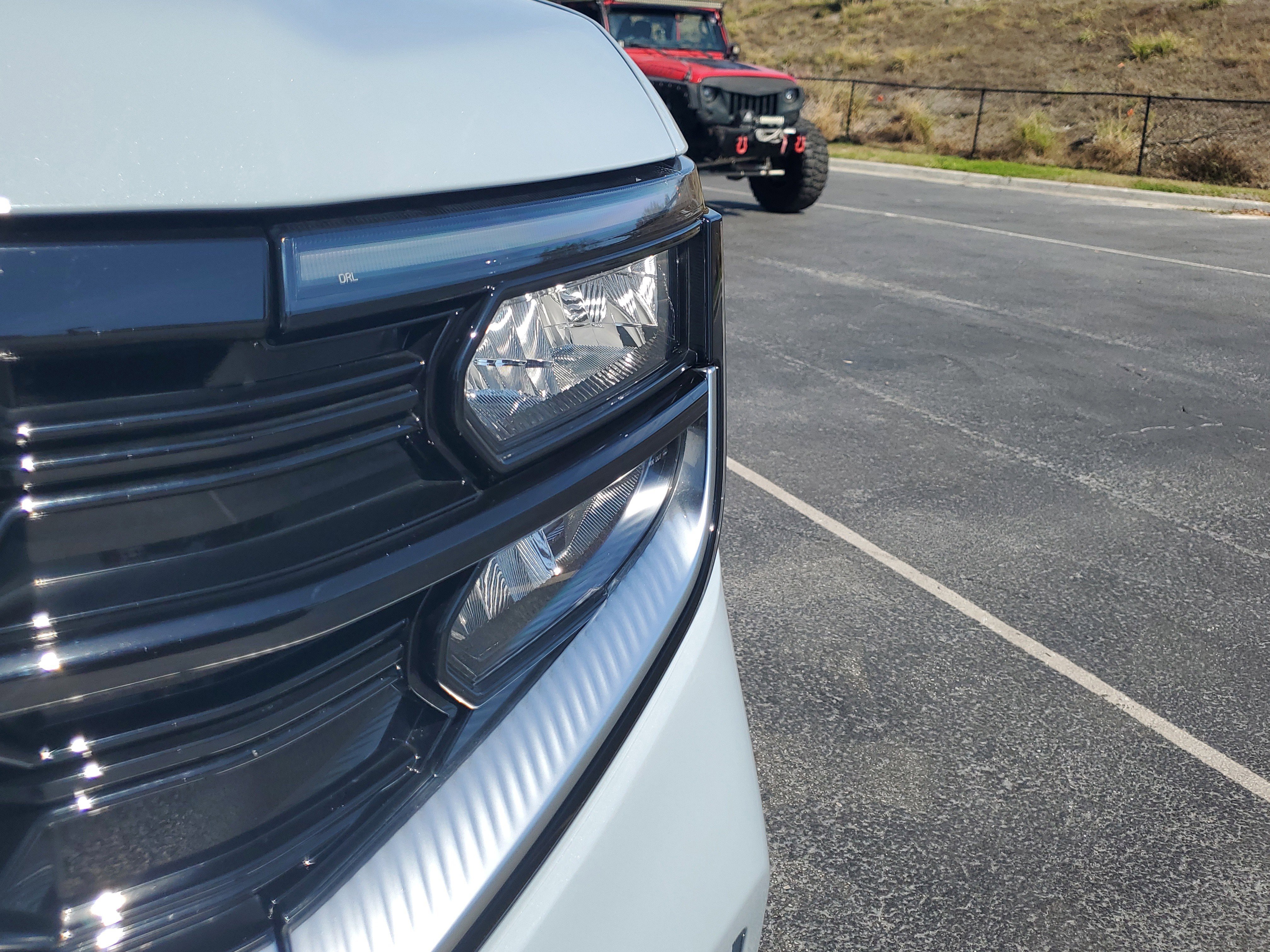 Certified 2025 Ford Expedition Platinum w/ Platinum Ultimate Package AWD/4WD image 3
