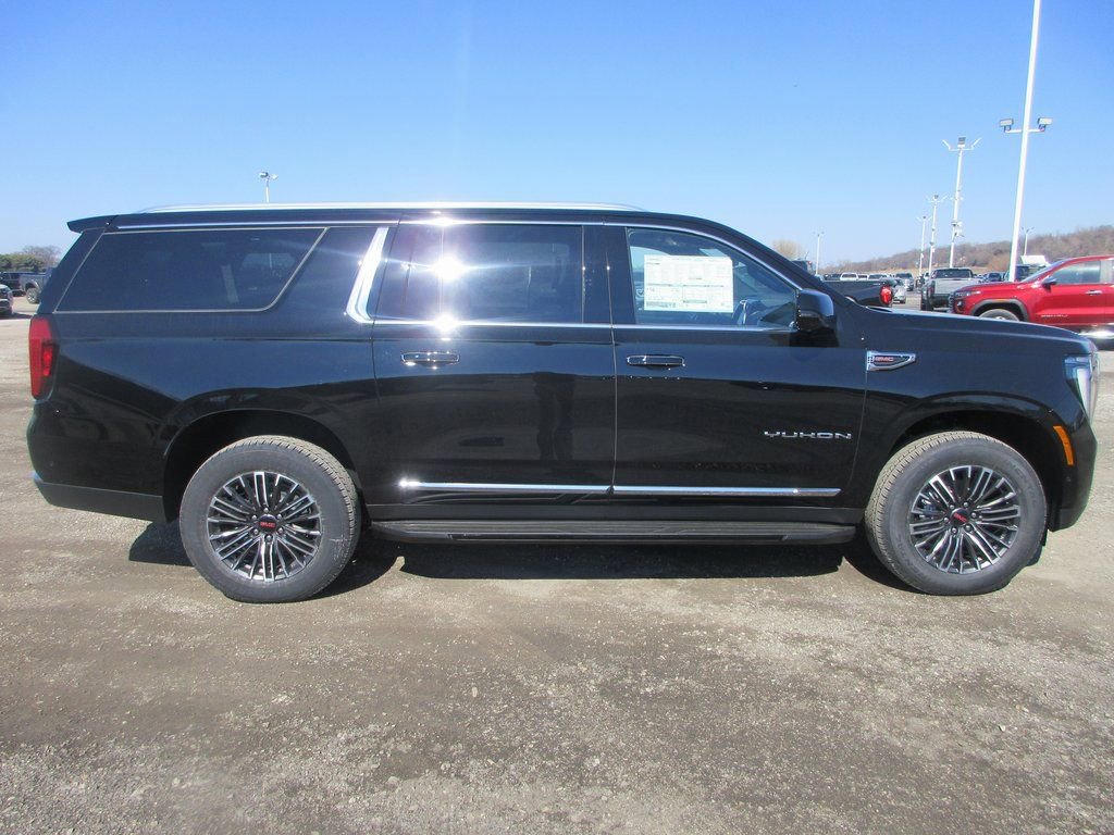 New 2026 GMC Yukon XL Elevation w/ Elevation Premium Package image 3