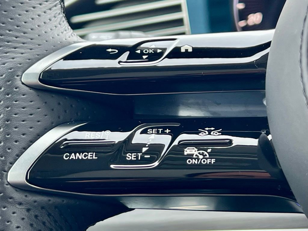 Certified 2026 Mercedes-Benz GLS 450 4MATIC image 28