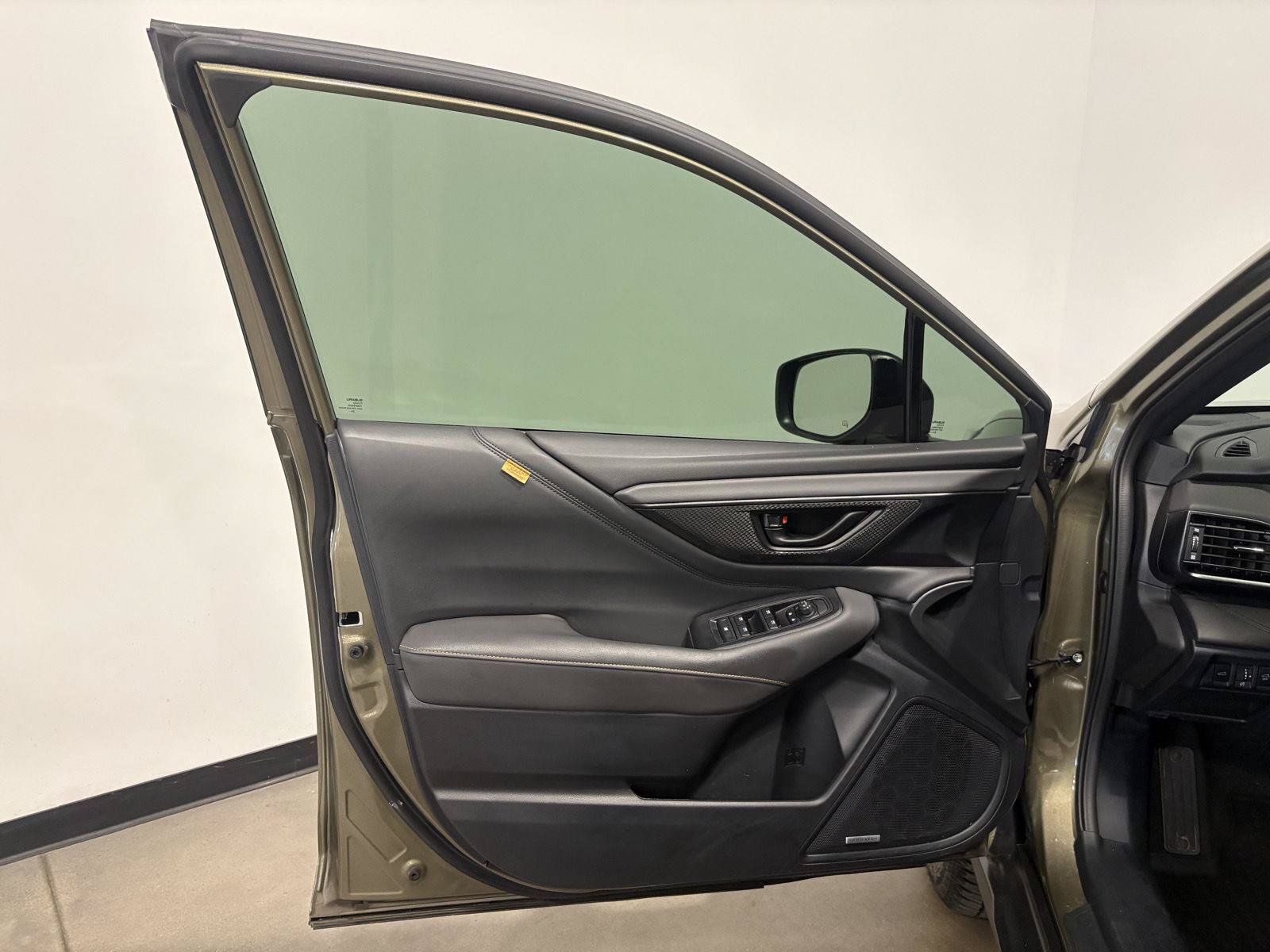 Used 2025 Subaru Outback Wilderness AWD/4WD image 10