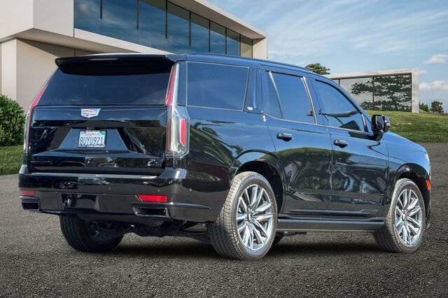 Used 2021 Cadillac Escalade Sport w/ Driver Assist Tech Package AWD/4WD image 4