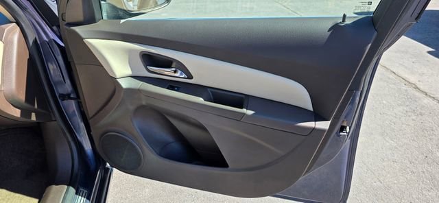 Used 2014 Chevrolet Cruze LTZ w/ Enhanced Safety Package FWD image 14