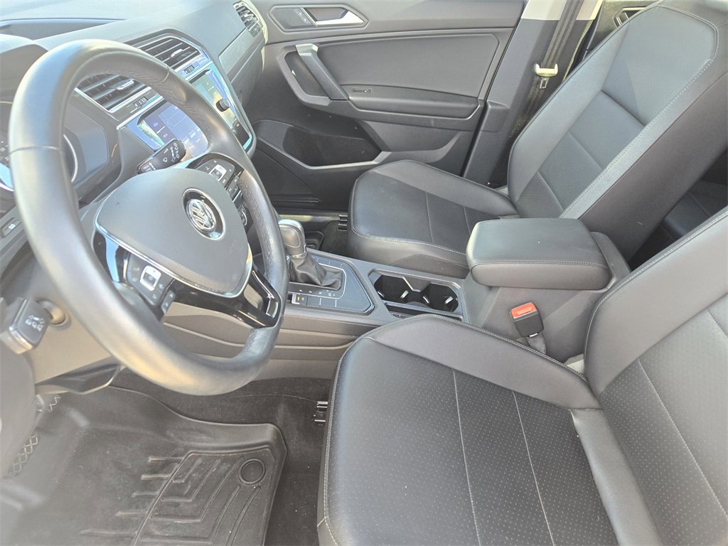 Used 2019 Volkswagen Tiguan SE image 14