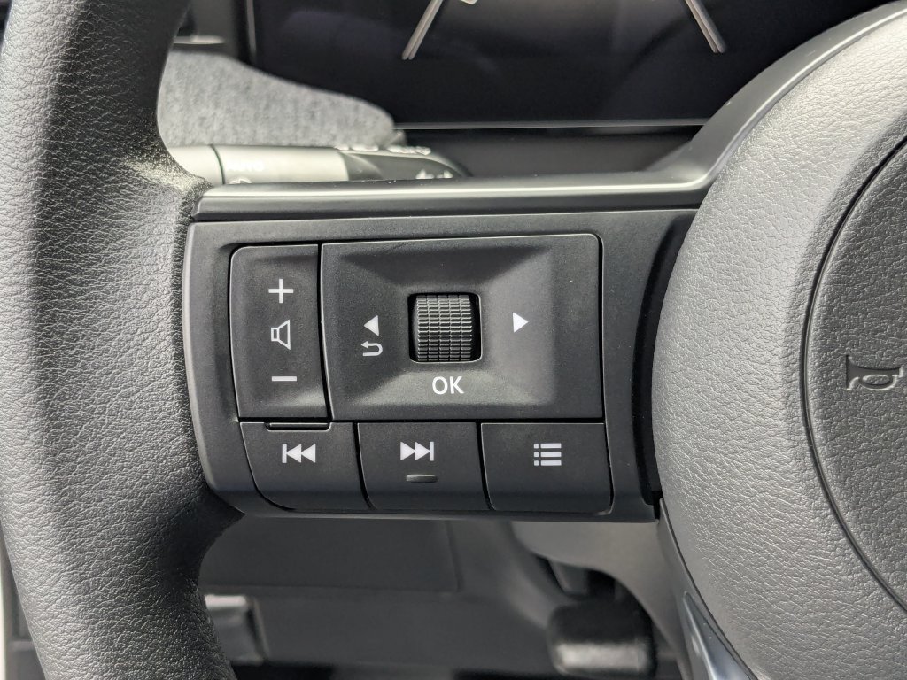 New 2026 Nissan Kicks SV w/ Cold Weather Package FWD image 16