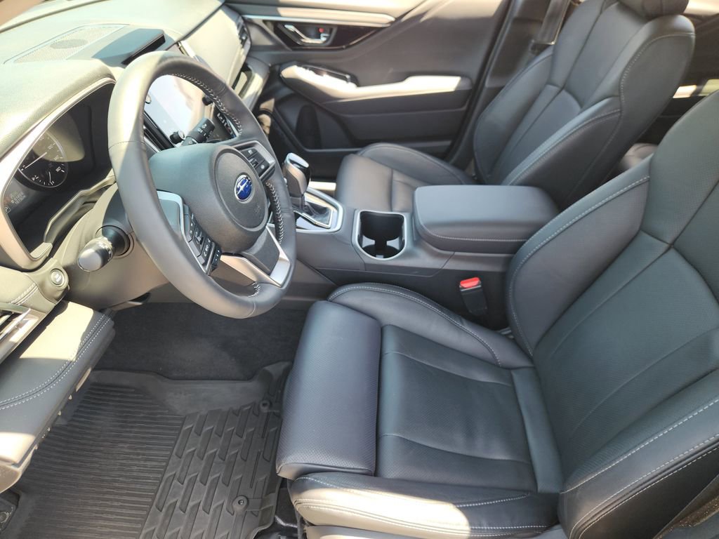 Used 2025 Subaru Outback Touring XT w/ Popular Package #2 AWD/4WD image 14