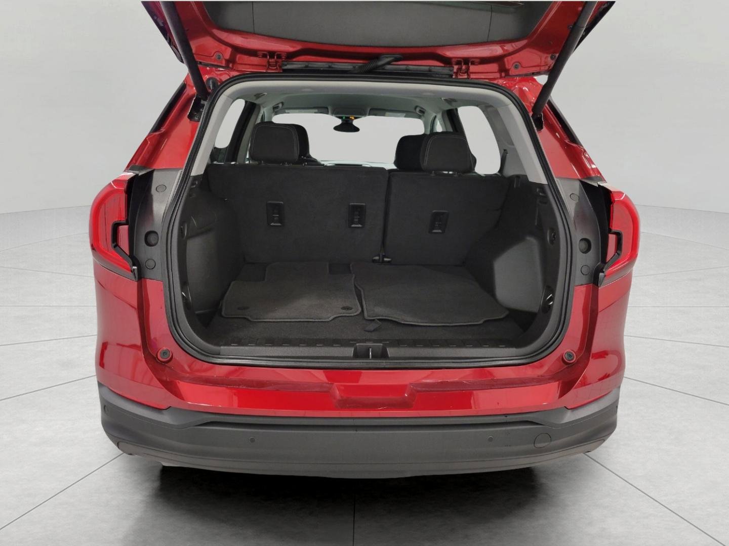 Used 2023 GMC Terrain SLE w/ Driver Convenience Package AWD/4WD image 15