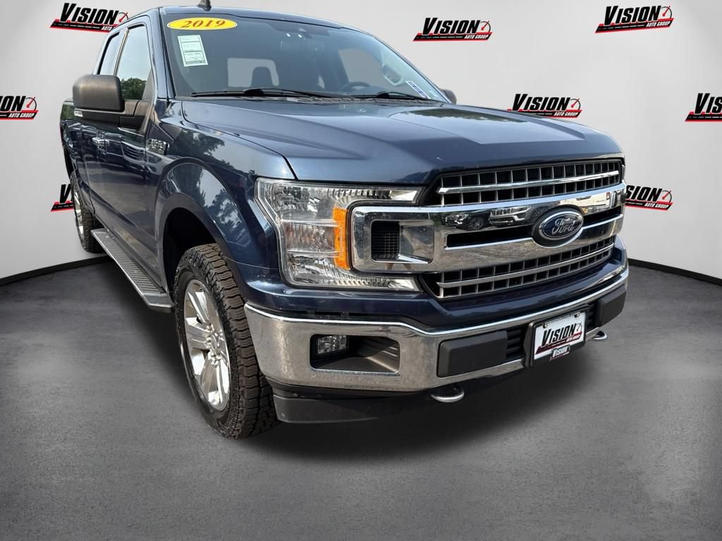 Used 2019 Ford F150 XLT w/ Equipment Group 302A Luxury AWD/4WD image 3