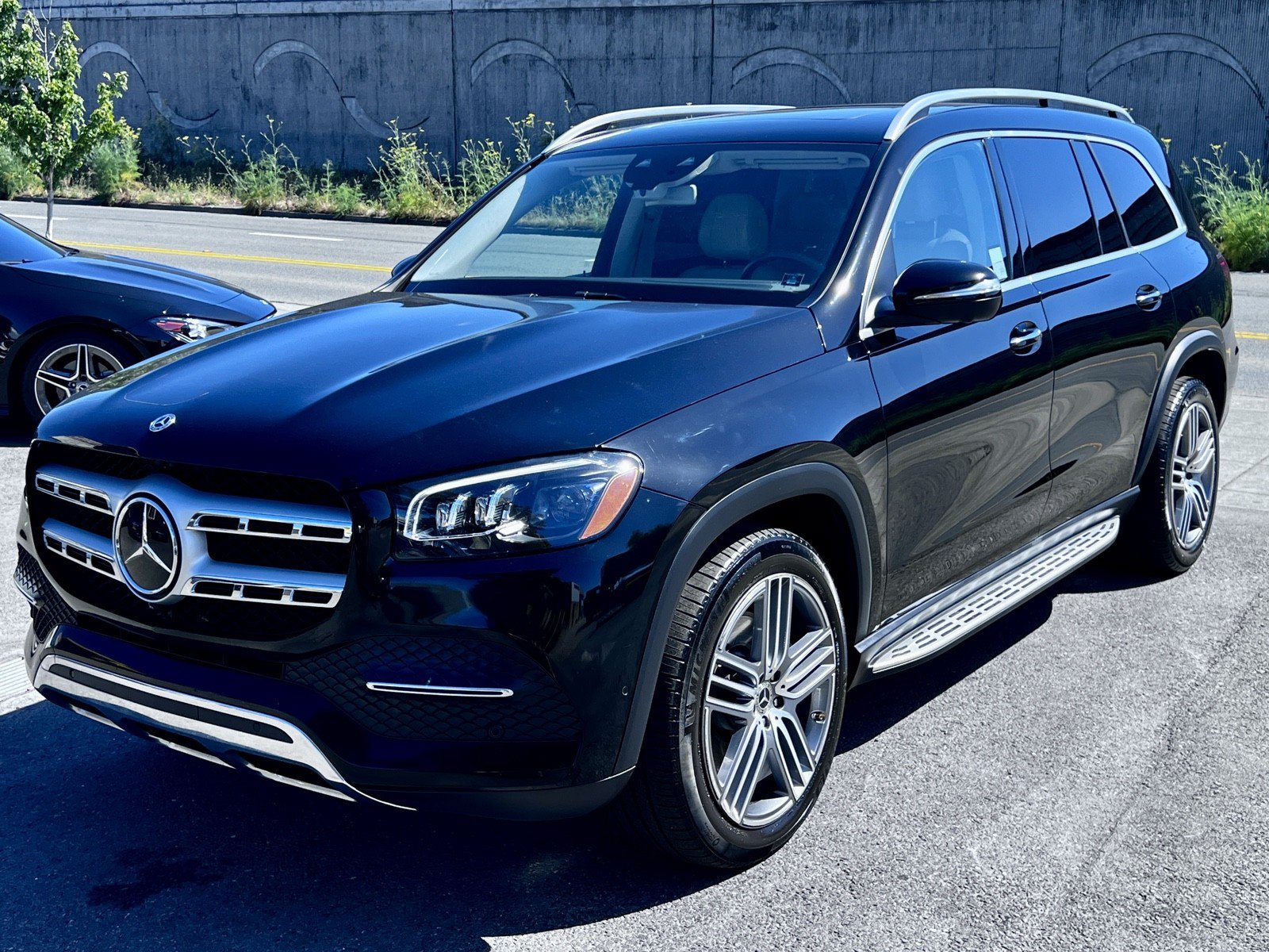 Used 2020 Mercedes-Benz GLS 450 4MATIC image 10