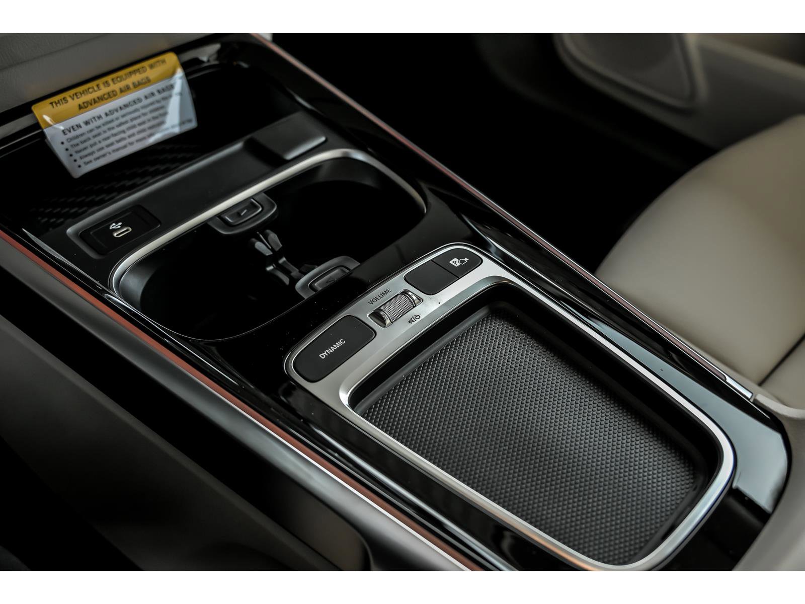 New 2026 Mercedes-Benz GLB 250 4MATIC image 17