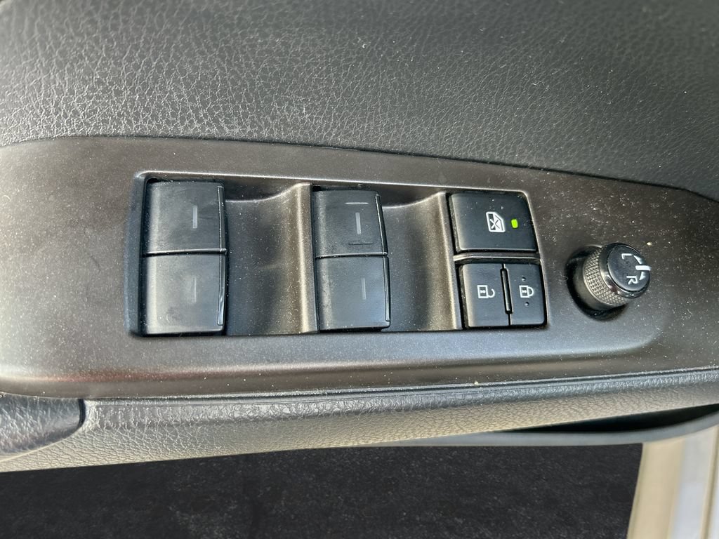 Used 2023 Toyota Camry LE FWD image 13