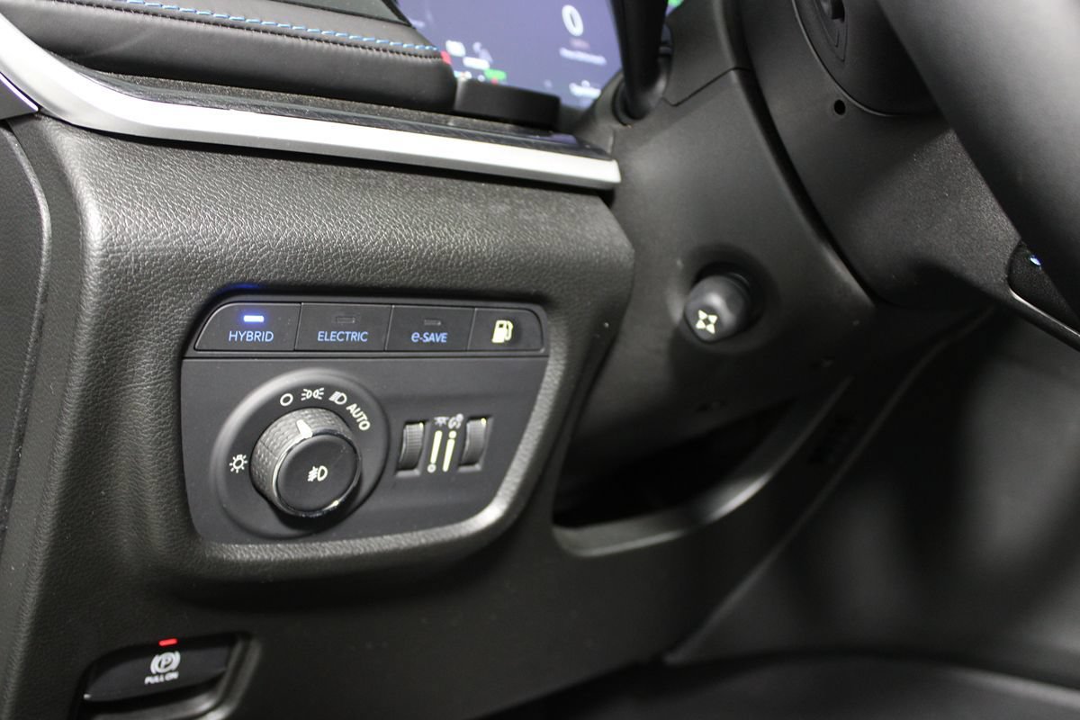 Used 2022 Jeep Grand Cherokee Trailhawk w/ Advanced Protech Group II AWD/4WD image 21