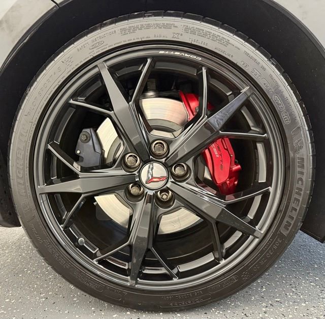 Used 2022 Chevrolet Corvette Stingray Premium Cpe w/ Z51 Performance Package image 73