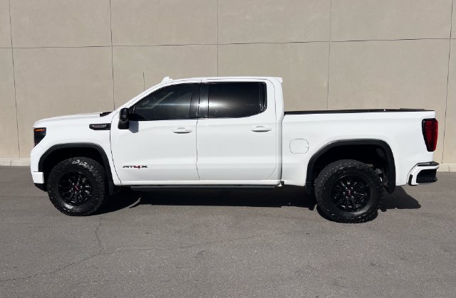 Used 2022 GMC Sierra 1500 AT4X AWD/4WD image 4