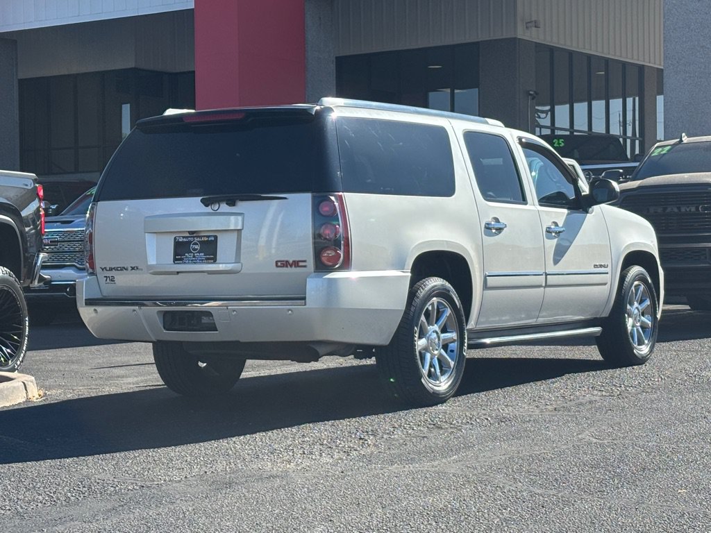 Used 2013 GMC Yukon XL Denali AWD/4WD image 54