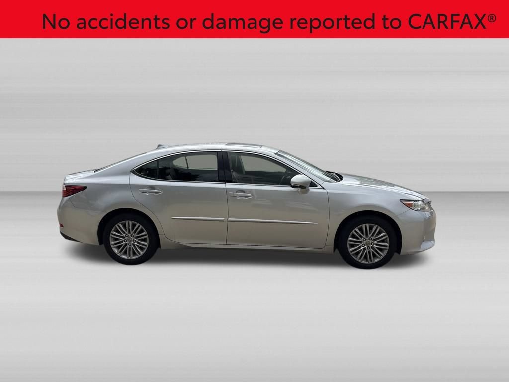 Used 2015 Lexus ES 350 w/ Luxury Package FWD image 3