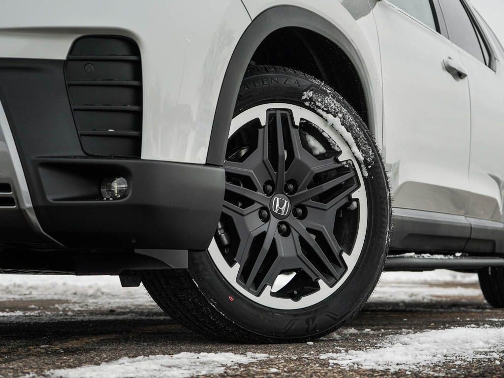 New 2026 Honda Pilot Touring image 6