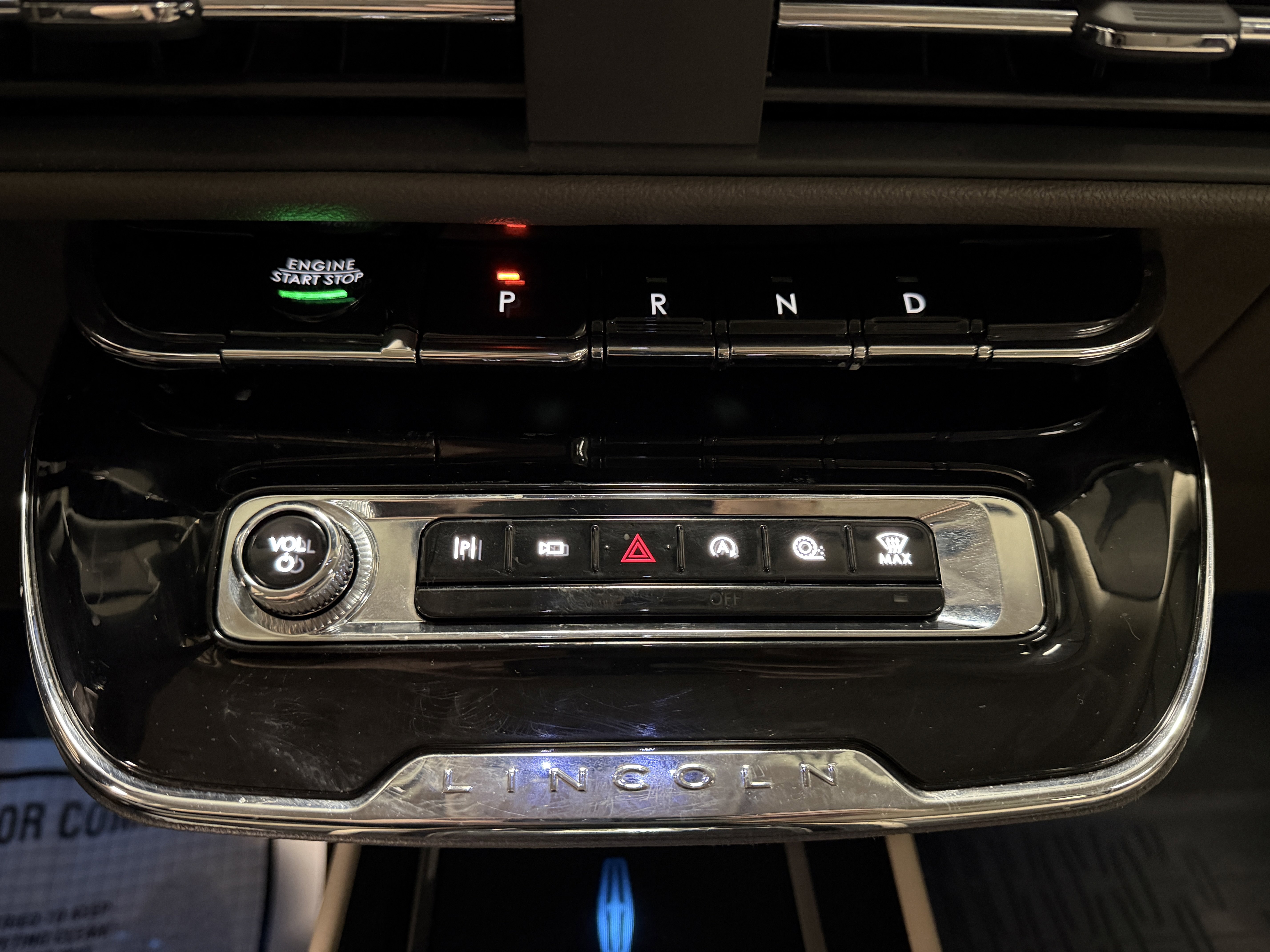 Used 2023 Lincoln Corsair Reserve w/ Equipment Group 201A image 12