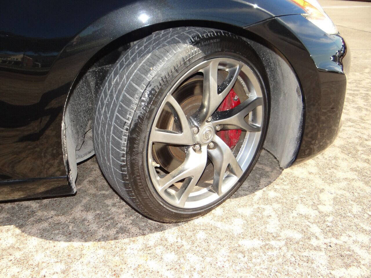 Used 2014 Nissan 370Z Touring w/ Sport Package RWD image 22
