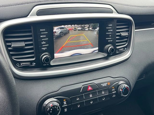 Used 2019 Kia Sorento LX image 22