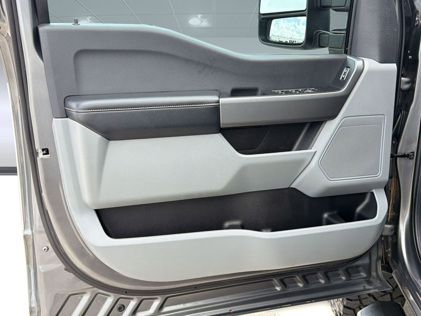 Used 2024 Ford F250 XL w/ STX Appearance Package AWD/4WD image 20