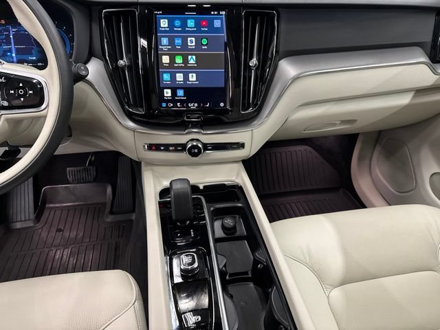 Used 2025 Volvo XC60 B5 Plus w/ Climate Package AWD/4WD image 18