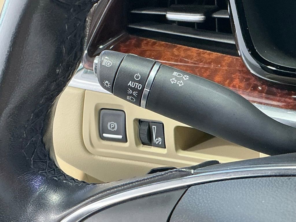 Used 2019 Cadillac XT5 Premium Luxury FWD image 43