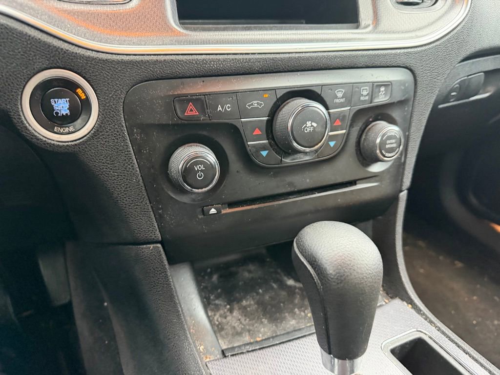 Used 2014 Dodge Charger SE RWD image 16