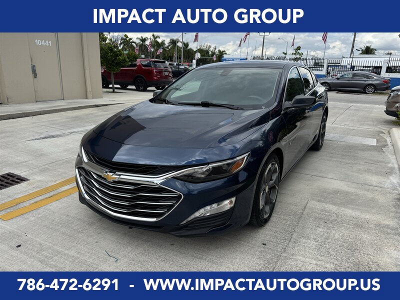 Used 2022 Chevrolet Malibu LT FWD image 1